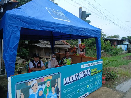 Berikan Pelayanan Pemudik, Koramil 1601 Indramayu Melaksanakan PAM di Pos Tegalsembadra Balongan