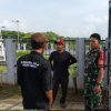 Jaga kondusifitas Lingkungan, Koramil 1603 Lohbener Komsos Dengan Security Asrama Haji Indramayu