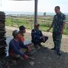 Melalui Kegiatan Komsos, Babinsa Koramil 1609 Juntinyuat Temui Warga Desa Binaan
