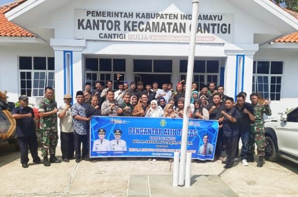 Pemcam Cantigi Menggelar Acara Pengantar Alih Tugas Camat Cantigi Sebagai Kepala BKPSDM Indramayu
