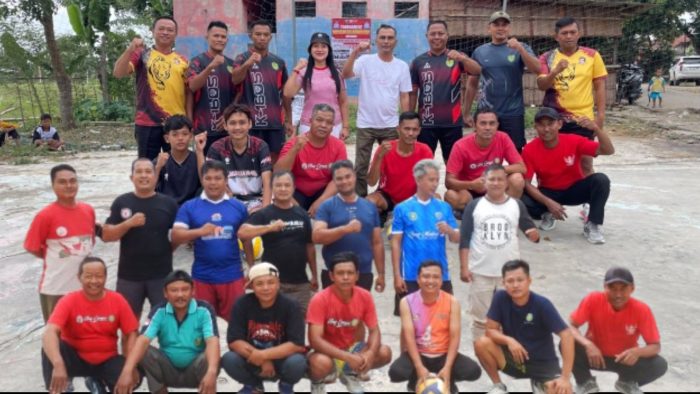 Meriahkan HUT RI Ke-80, Pemdes Sukagumiwang Menggelar Turnamen Bola Voli Kuwu Cup