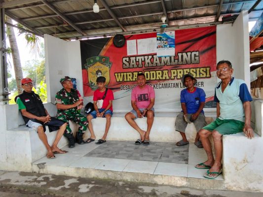Tingkatkan Kondusifitas Wilayah, Koramil 1603 Lohbener Melaksanakan Patroli Siskamling Di Desa Lohbener