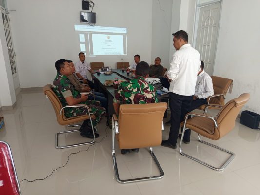 Danramil 1611 Losarang Menghadiri Sosialisasi Pemilihan Kuwu Tahun 2025 Tingkat Kecamatan