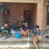 Satgas TMMD Ke-126 Jalin Keakraban Dengan masyarakat Sekitar Lewat Kegiatan Komsos