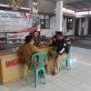 Babinsa Koramil 1603 Lohbener Komsos Bersama Pamongdesa Larangan