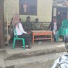 Babinsa Koramil 1605/Sukagumiwang Komsos Bersama Masyarakat Desa Manguntara