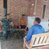 Tingkatkan Sinergitas TNI Dengan Masyarakat, Babinsa Koramil 1602 Sindang Komsos Dengan Warga