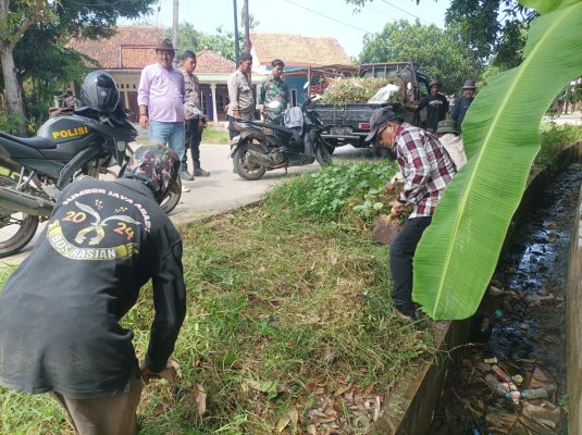 Pelda H.Agus Santoso Laksanakan Pengamanan Kampanye Calon Kuwu No urut 1 Desa Lamarantarung