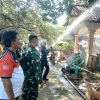 Babinsa Koramil 1601 Indramayu Bantu Evakuasi Kebakaran Rumah Warga Masyarakat Karangsong
