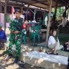 Serka Budiarto Babinsa Koramil 1604/Jatibarang Komsos Bersama Masyarakat Desa Pawidean