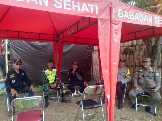 Personil Koramil 1602 Sindang Melaksanakan Kegiatan Pengamanan Di Pos Pam Nataru GOR Singalodra