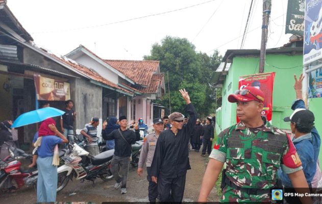 Personil Koramil 1608 Karangampel Laksanakan Pengamanan Kampanye Calon Kuwu Desa Dukuh Tengah