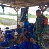 Tingkatkan Produktivitas, Koramil 1601/Indramayu Komsos Bersama Masyarakat Petani Tambak