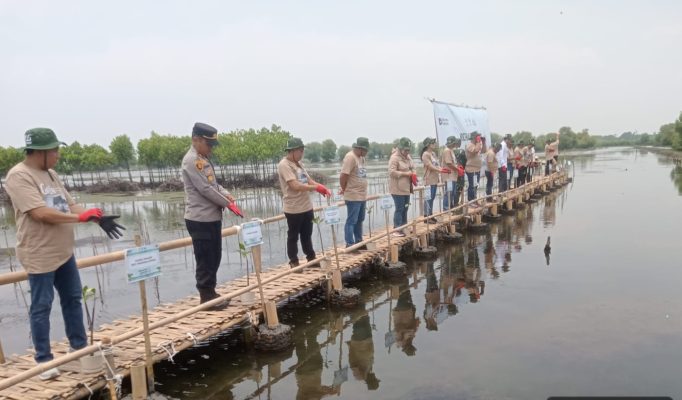 Peringati HUT Ke-66 PT Adhi Karya, Dengan Tema Hijaukan Alamku Selamatkan Bumiku